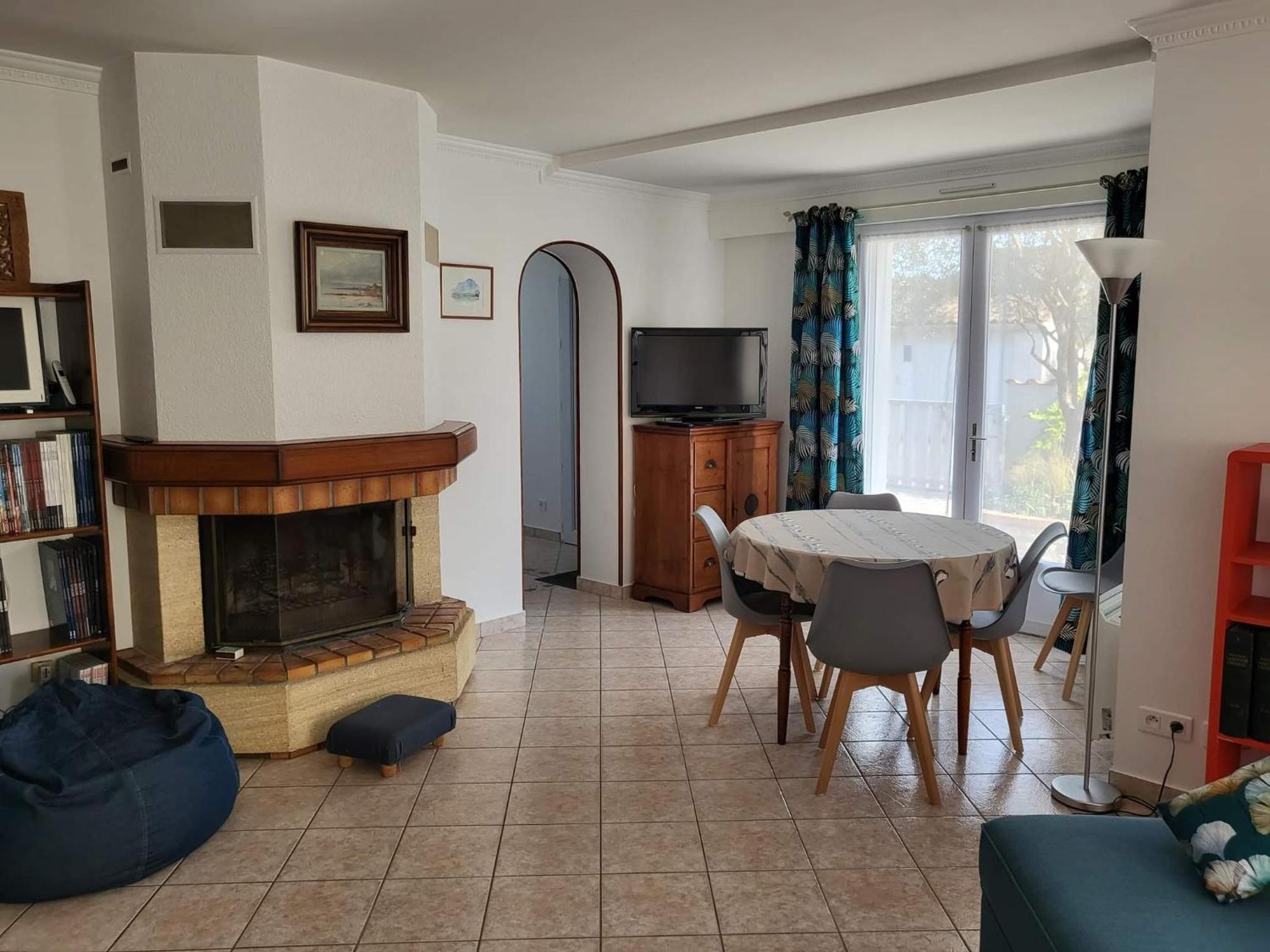 Appartement 3 Chambres 6 Pers Rez De Jardin 5Min Plage Quartier Du Phare Location Du Dimanche Au Dimanche En Juillet Et Aout Ла Транш-сюр-Мер Екстериор снимка